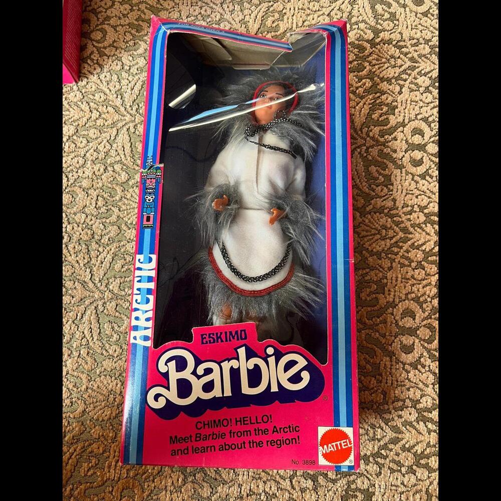 NIB BARBIE DOLL 1981 DOLLS OF THE WORLD VINTAGE ESKIMO ARCTIC 3898